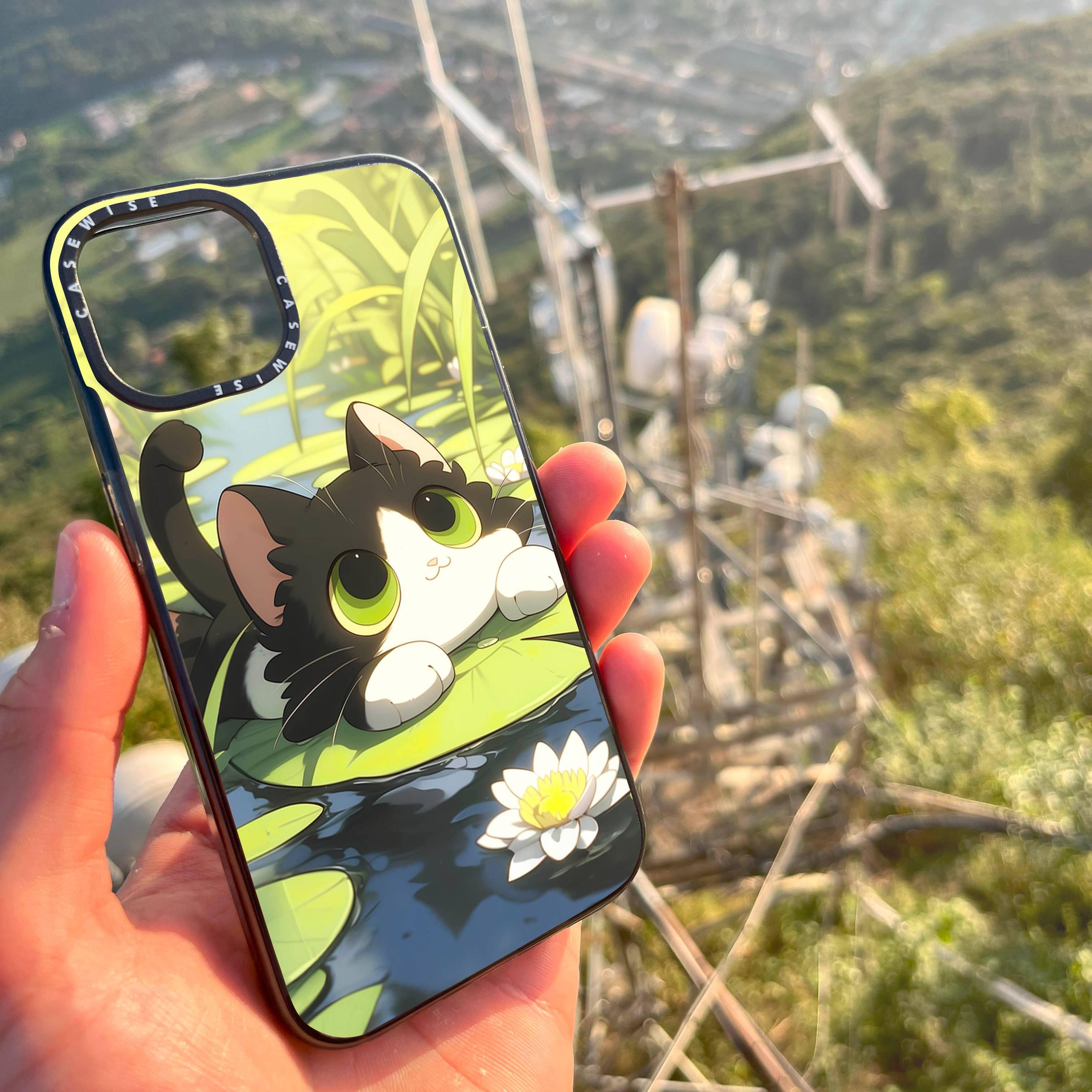 Schöne grüne Katze auf Searose - Hülle