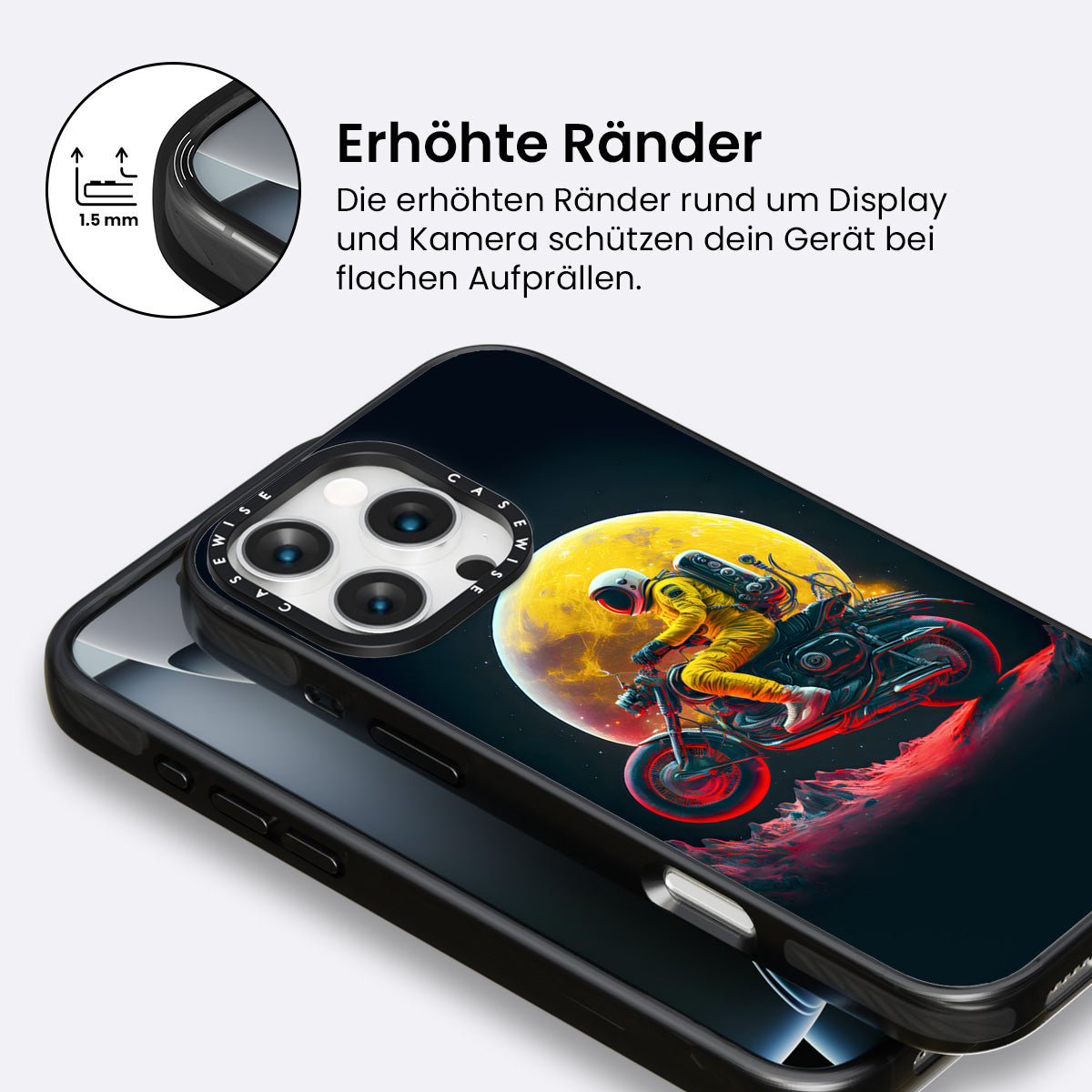 Astronaut auf dem Mond fährt Motor - Hülle