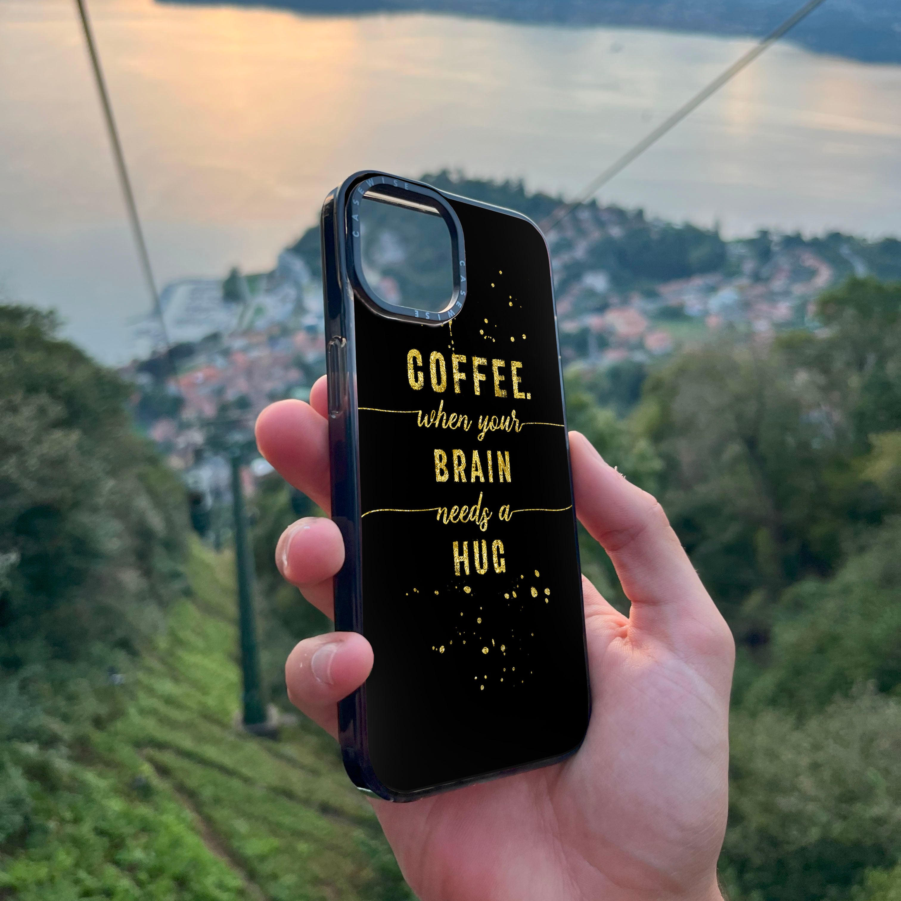 Textkunst Goldkaffee Wenn Ihr Gehirn eine Umarmung braucht - Hülle