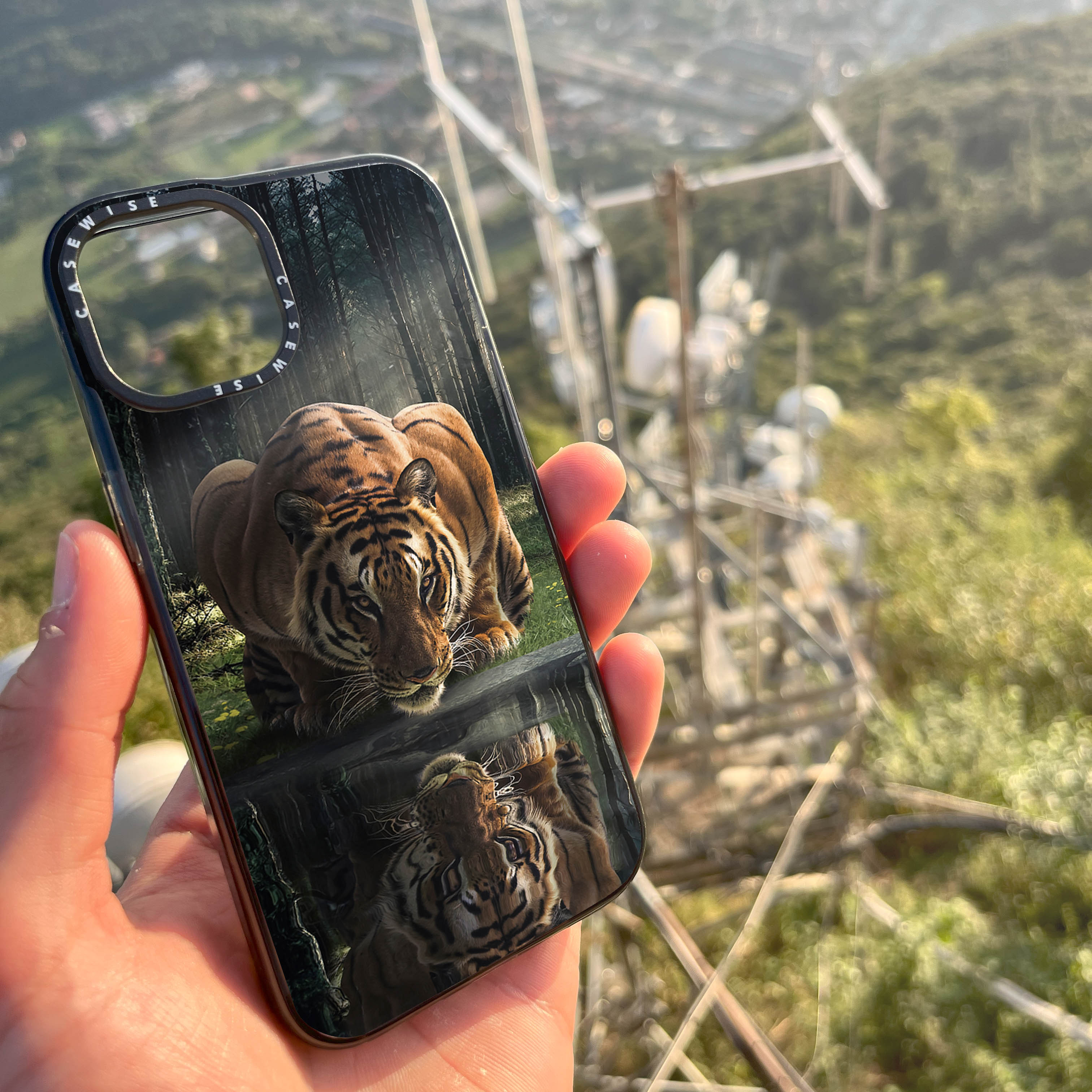 Tiger im Wald - Hülle