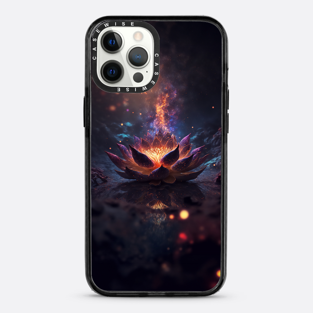 Kosmischer blühender schwarzer Lotus - Hülle