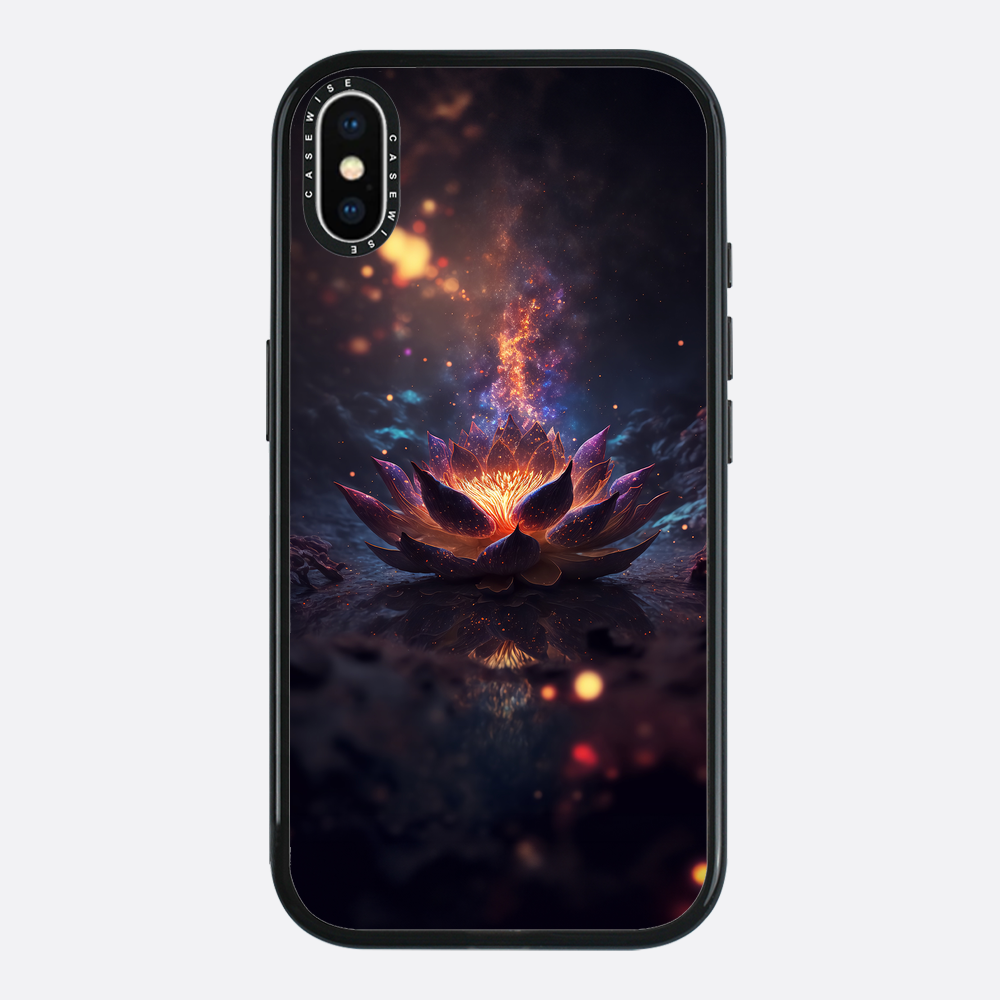 Kosmischer blühender schwarzer Lotus - Hülle